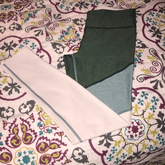 Outdoor Voices - Picture 3 of 4